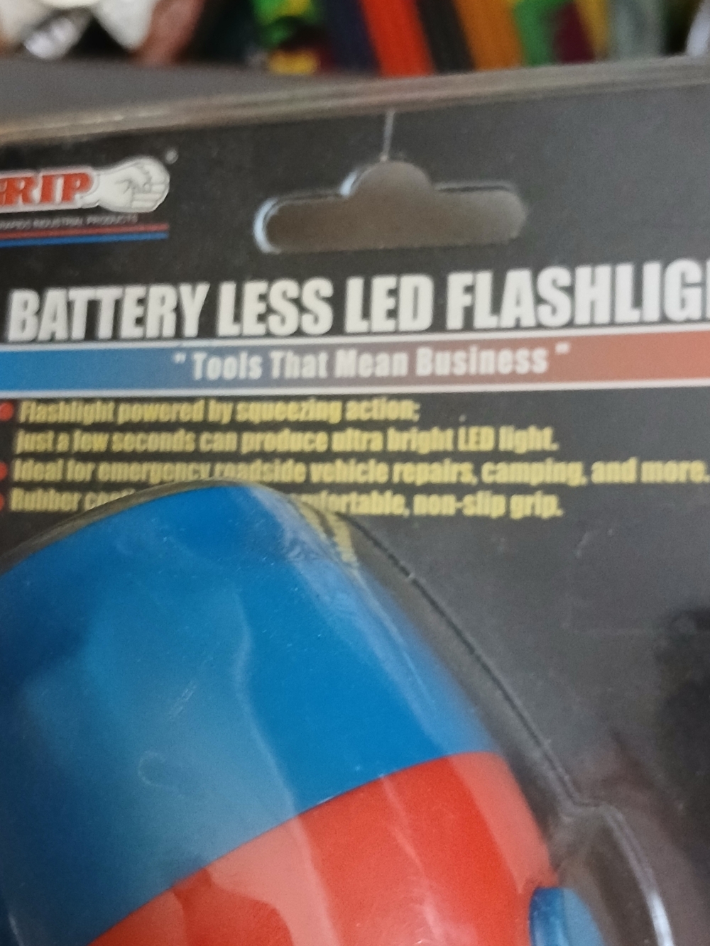 Grip Battery-Less LED Flashlight - Red & Blue - Picture 2 of 5